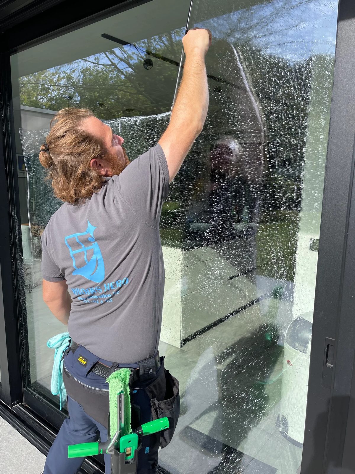 Jonathan — Windows Hero